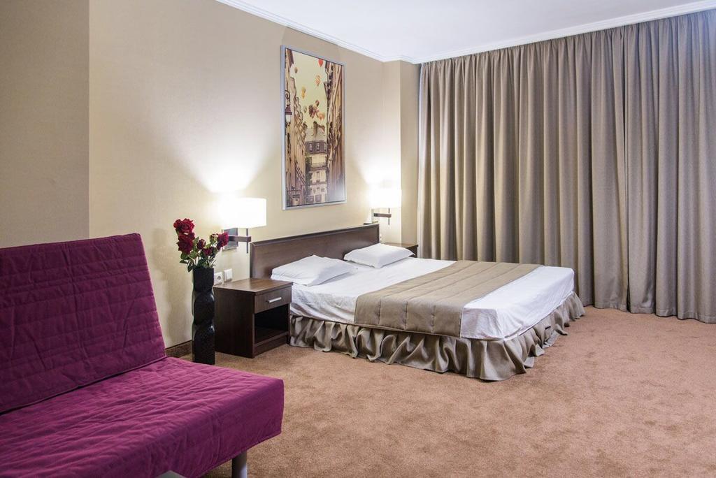 Art Hotel Warna Exterior foto